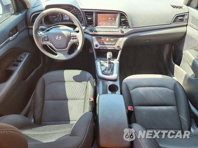 Zdjęcie 8 z 12 samochodu: 2018 HYUNDAI ELANTRA SEL VIN:5NPD84LF7JH272647 - miniatura