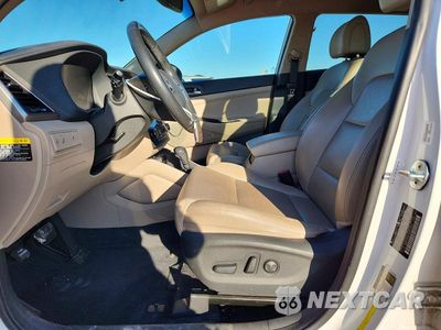 Zdjęcie 7 z 13 samochodu: 2017 HYUNDAI TUCSON SE PLUS VIN:KM8J33A47HU562542 - miniatura