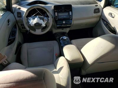 Zdjęcie 8 z 12 samochodu: 2011 NISSAN LEAF SV VIN:JN1AZ0CP7BT009690 - miniatura