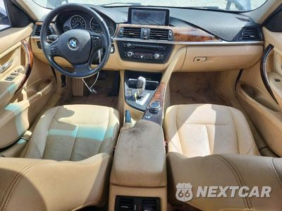 Zdjęcie 8 z 12 samochodu: 2014 BMW 320 I VIN:WBA3B1G52ENS81269 - miniatura