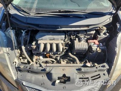 Zdjęcie 11 z 12 samochodu: 2010 HONDA FIT VIN:JHMGE8H29AC001358 - miniatura