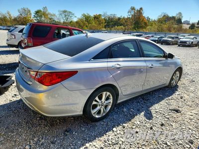 Trzecie zdjęcie samochodu z tyłu: 2011 HYUNDAI SONATA LIMITED VIN:5NPEC4AC5BH010090 - miniatura
