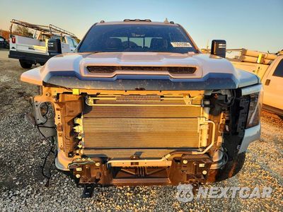 Piąte zdjęcie samochodu w środku: 2025 GMC SIERRA K2500 AT4X VIN:1GT4UZEY3SF209970 - miniatura