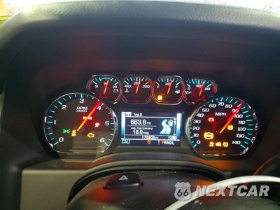Zdjęcie 9 z 13 samochodu: 2020 CHEVROLET SUBURBAN K1500 LS VIN:1GNSKGKC6LR129399 - miniatura