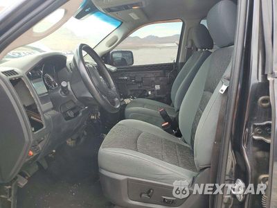 Zdjęcie 7 z 12 samochodu: 2018 RAM 1500 SLT VIN:1C6RR6LTXJS132878 - miniatura