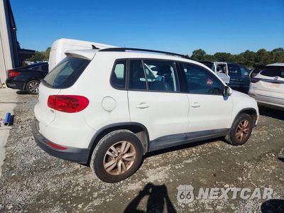 Trzecie zdjęcie samochodu z tyłu: 2017 VOLKSWAGEN TIGUAN S VIN:WVGAV7AXXHW508443 - miniatura