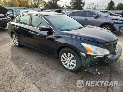 Czwarte zdjęcie samochodu z boku: 2015 NISSAN ALTIMA 2.5 S VIN:1N4AL3AP3FC454264 - miniatura