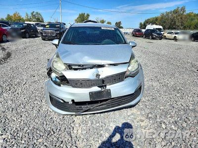 Piąte zdjęcie samochodu w środku: 2016 KIA RIO LX VIN:KNADM4A30G6573670 - miniatura