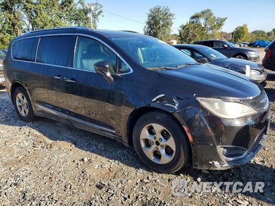 Czwarte zdjęcie samochodu z boku: 2017 CHRYSLER PACIFICA VIN:2C4RC1EG9HR652787 - miniatura