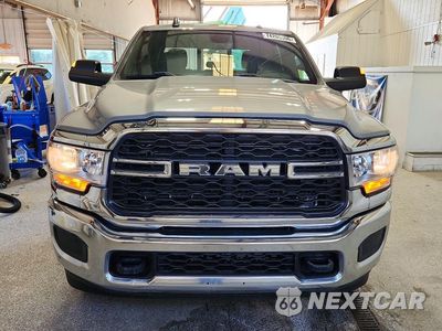 Piąte zdjęcie samochodu w środku: 2022 RAM 2500 TRADESMAN VIN:3C6UR5CL6NG394415 - miniatura
