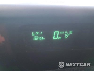 Zdjęcie 9 z 12 samochodu: 2004 TOYOTA PRIUS BASE VIN:JTDKB20U840109569 - miniatura