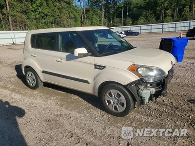 Czwarte zdjęcie samochodu z boku: 2013 KIA SOUL BASE VIN:KNDJT2A58D7502317 - miniatura