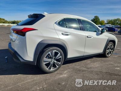 Trzecie zdjęcie samochodu z tyłu: 2019 LEXUS UX 200 VIN:JTHY3JBH5K2001430 - miniatura