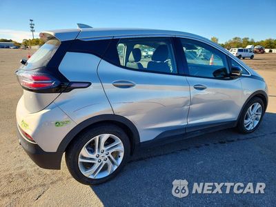 Trzecie zdjęcie samochodu z tyłu: 2023 CHEVROLET BOLT EV 1LT VIN:1G1FW6S01P4203676 - miniatura