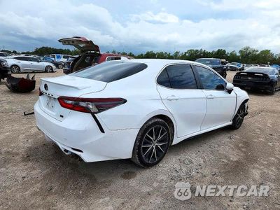 Trzecie zdjęcie samochodu z tyłu: 2022 TOYOTA CAMRY SE VIN:4T1T11AK2NU668359 - miniatura
