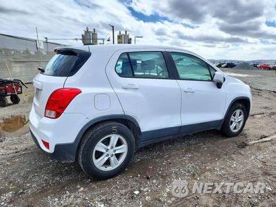 Trzecie zdjęcie samochodu z tyłu: 2019 CHEVROLET TRAX LS VIN:3GNCJKSB2KL315772 - miniatura