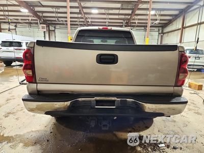 Zdjęcie 6 z 12 samochodu: 2003 CHEVROLET SILVERADO K1500 VIN:1GCEK19T23E258417 - miniatura