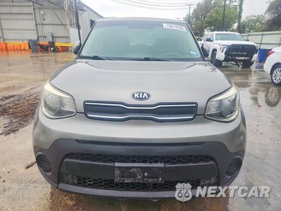 Piąte zdjęcie samochodu w środku: 2018 KIA SOUL BASE VIN:KNDJN2A29J7566491 - miniatura