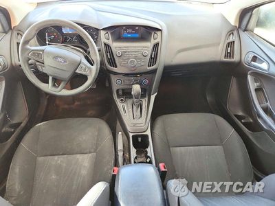 Zdjęcie 8 z 12 samochodu: 2018 FORD FOCUS SE VIN:1FADP3F27JL327881 - miniatura