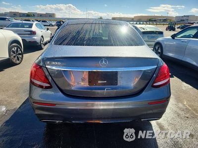 Zdjęcie 6 z 12 samochodu: 2018 MERCEDES-BENZ E 300 VIN:WDDZF4JB1JA466891 - miniatura