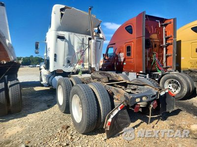 Drugie zdjęcie samochodu z przodu: 2005 FREIGHTLINER COLUMBIA 120 SEMI TRUCK VIN:1FUJA6DE25LN39180 - miniatura