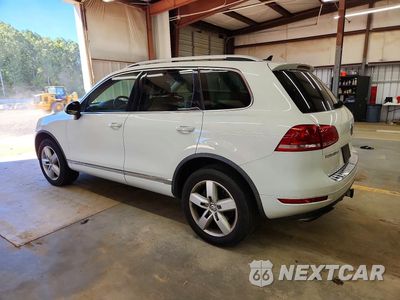 Drugie zdjęcie samochodu z przodu: 2014 VOLKSWAGEN TOUAREG V6 TDI VIN:WVGEP9BPXED010286 - miniatura