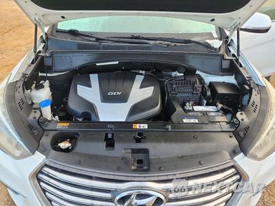 Zdjęcie 12 z 13 samochodu: 2018 HYUNDAI SANTA FE SE VIN:KM8SN4HF1JU266210 - miniatura