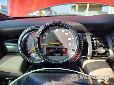 Zdjęcie 9 z 12 samochodu: 2014 MINI COOPER BASE VIN:WMWXM5C50ET935030 - miniatura