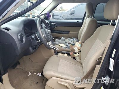 Zdjęcie 7 z 13 samochodu: 2014 JEEP PATRIOT LATITUDE VIN:1C4NJPFA7ED626981 - miniatura