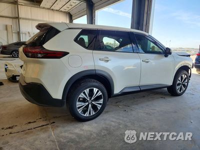 Trzecie zdjęcie samochodu z tyłu: 2021 NISSAN ROGUE SV VIN:5N1AT3BB8MC815431 - miniatura