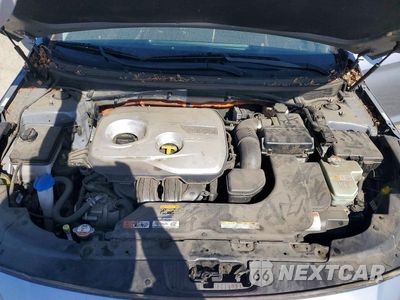 Zdjęcie 11 z 12 samochodu: 2017 HYUNDAI SONATA PLUG-IN HYBRID LIMITED VIN:KMHE54L22HA049195 - miniatura