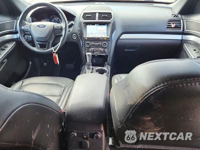Zdjęcie 8 z 13 samochodu: 2017 FORD EXPLORER XLT VIN:1FM5K7D86HGC55694 - miniatura