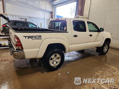 Trzecie zdjęcie samochodu z tyłu: 2013 TOYOTA TACOMA V6 VIN:5TFLU4EN9DX072423 - miniatura