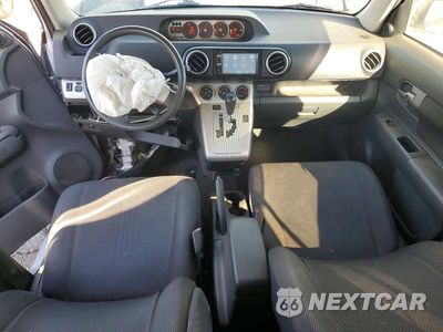 Zdjęcie 8 z 12 samochodu: 2009 SCION XB BASE VIN:JTLKE50E391066766 - miniatura