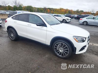 Czwarte zdjęcie samochodu z boku: 2022 MERCEDES-BENZ GLC COUPE 300 4MATIC VIN:W1N0J8EB6NG025109 - miniatura