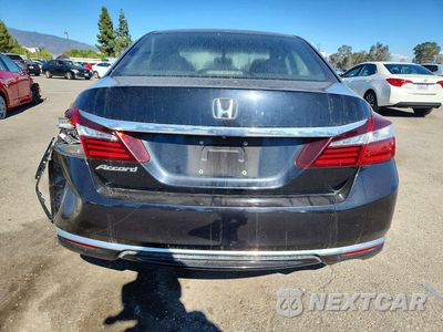 Zdjęcie 6 z 12 samochodu: 2017 HONDA ACCORD LX VIN:1HGCR2F34HA288595 - miniatura