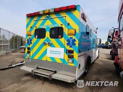 Trzecie zdjęcie samochodu z tyłu: 2007 FREIGHTLINER M2 106 MEDIUM DUTY VIN:1FVACWCT87HY91627 - miniatura