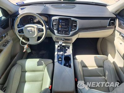 Zdjęcie 8 z 13 samochodu: 2021 VOLVO XC90 T6 INSCRIPTION VIN:YV4A221L2M1772967 - miniatura
