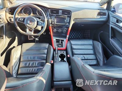 Zdjęcie 8 z 12 samochodu: 2015 VOLKSWAGEN GTI VIN:3VW5T7AUXFM041908 - miniatura