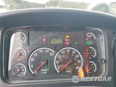 Zdjęcie 9 z 12 samochodu: 2013 FREIGHTLINER M2 106 MEDIUM DUTY VIN:1FVACWDTXDHFH3663 - miniatura
