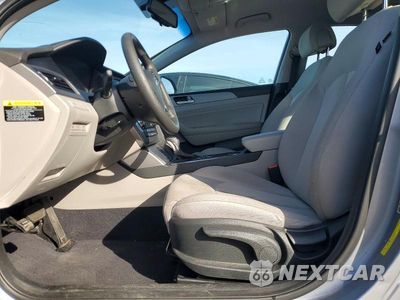 Zdjęcie 7 z 13 samochodu: 2016 HYUNDAI SONATA HYBRID SE VIN:KMHE24L10GA026657 - miniatura