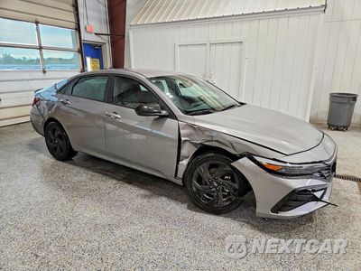 Czwarte zdjęcie samochodu z boku: 2026 HYUNDAI ELANTRA SEL SPORT VIN:KMHLM4DG6TU120040 - miniatura