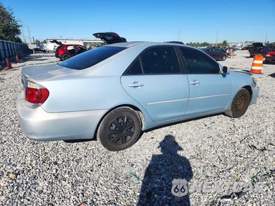 Trzecie zdjęcie samochodu z tyłu: 2005 TOYOTA CAMRY LE VIN:4T1BE32K15U589257 - miniatura