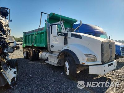 Czwarte zdjęcie samochodu z boku: 2017 KENWORTH T880 DUMP TRUCK VIN:1NKZLK0X9HJ148000 - miniatura