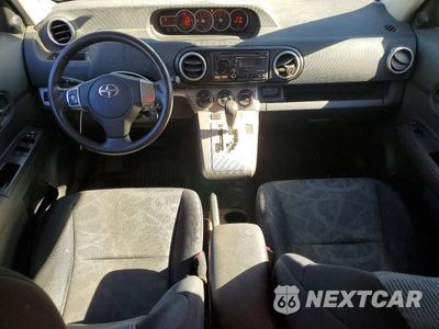 Zdjęcie 8 z 12 samochodu: 2012 SCION XB BASE VIN:JTLZE4FE6C1142326 - miniatura