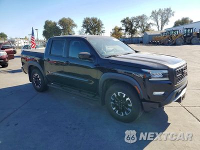 Czwarte zdjęcie samochodu z boku: 2022 NISSAN FRONTIER PRO-X VIN:1N6ED1EJ8NN661364 - miniatura
