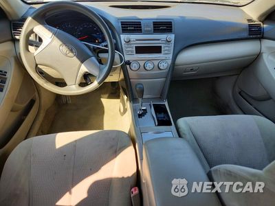 Zdjęcie 8 z 12 samochodu: 2010 TOYOTA CAMRY LE VIN:4T1BF3EK5AU572870 - miniatura