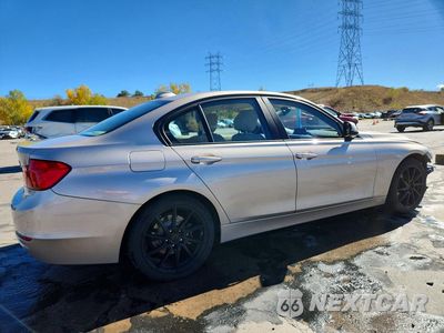 Trzecie zdjęcie samochodu z tyłu: 2013 BMW 328 I VIN:WBA3A5C58DF358543 - miniatura