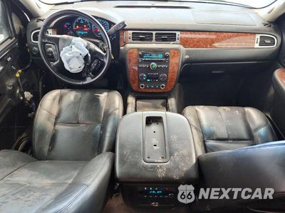Zdjęcie 8 z 14 samochodu: 2007 CHEVROLET TAHOE K1500 VIN:1GNEK13037J118122 - miniatura