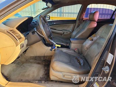 Zdjęcie 7 z 12 samochodu: 2007 HONDA ACCORD EX VIN:1HGCM56727A117622 - miniatura